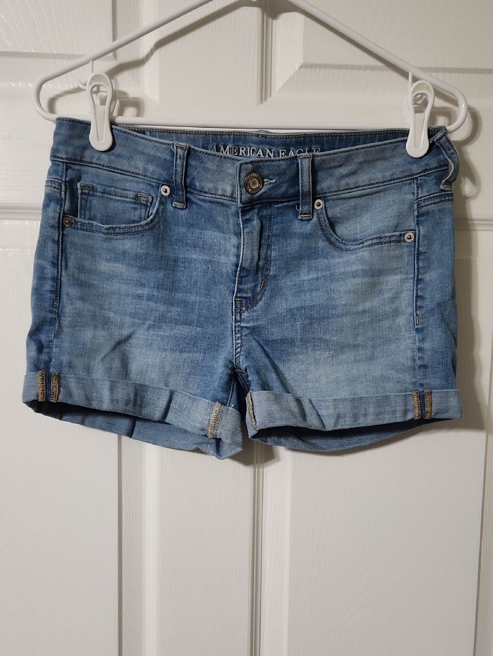 American Eagle Outfitters Light Blue Jean Shorts With Cuff, Size 4